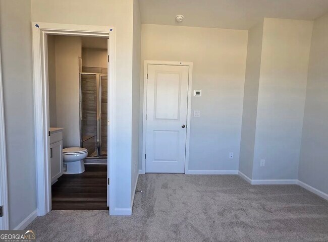 Building Photo - 341 Skylar Ct SE