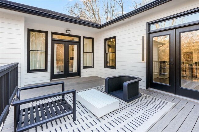 Building Photo - 507 Karen Ln