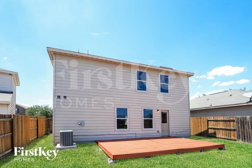 Building Photo - 11803 Luckey Vista