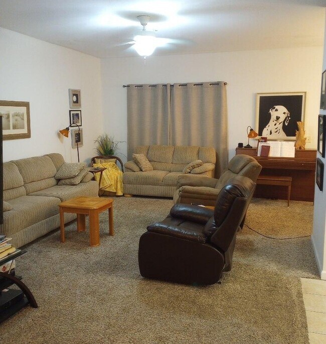 Building Photo - 1610 Annabellas Way