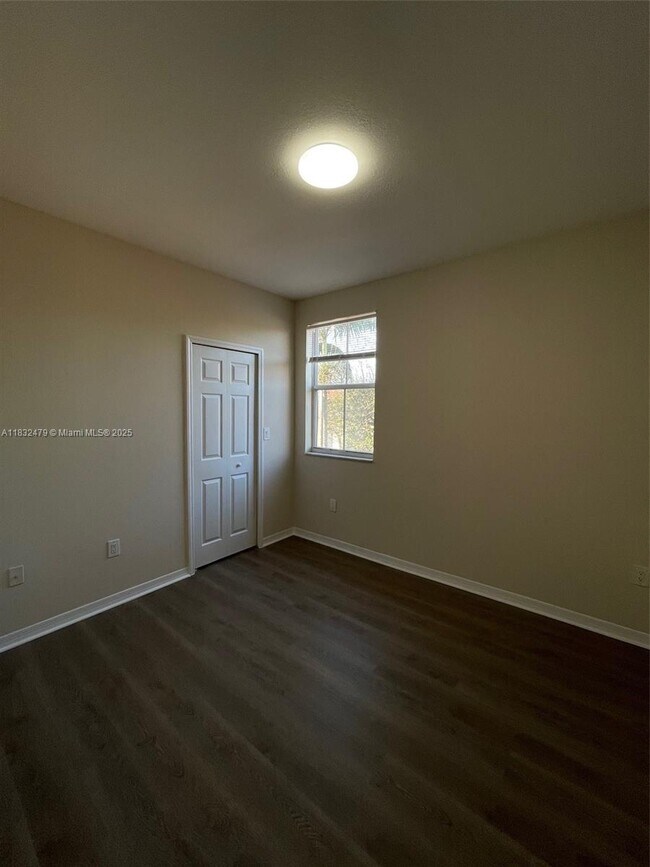 Building Photo - 13850 SW 274th Terrace