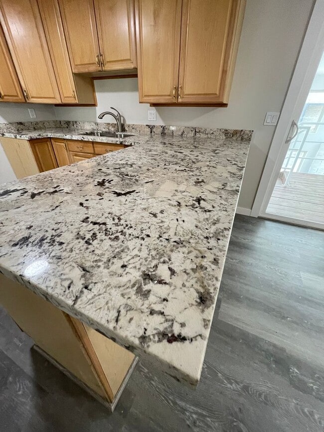 Building Photo - Beautiful 4 Bed 2 Bath House in Taylorsville!