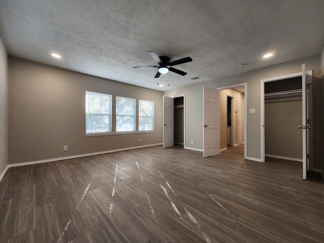 Bedroom 3 - 202 N Getzendaner St