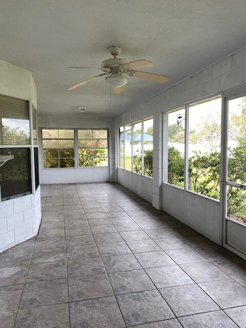 Building Photo - 2292 Harding Cir