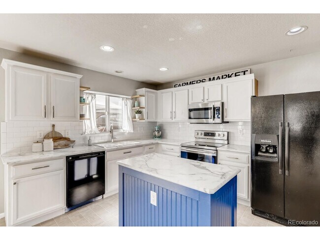 Building Photo - 15466 E 101st Pl