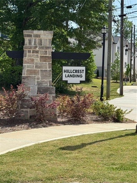 Building Photo - 1204 Ainsworth Alley