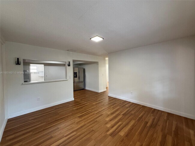 Building Photo - 6301 Moseley St