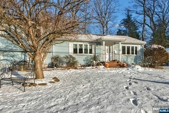 Building Photo - 13 Murray Rd