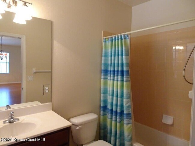 Building Photo - 1020 Venetian Dr