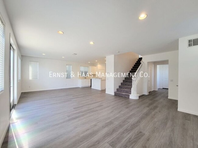 Building Photo - 17528 Yellowwood Way