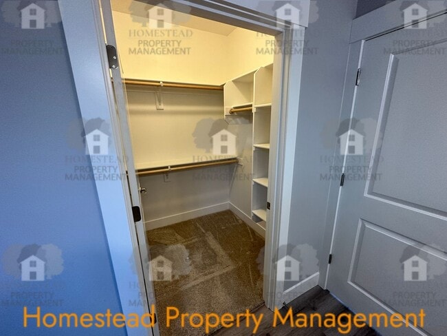 Building Photo - Happy Holidays from Homestead! Get 50% off one month of rent!