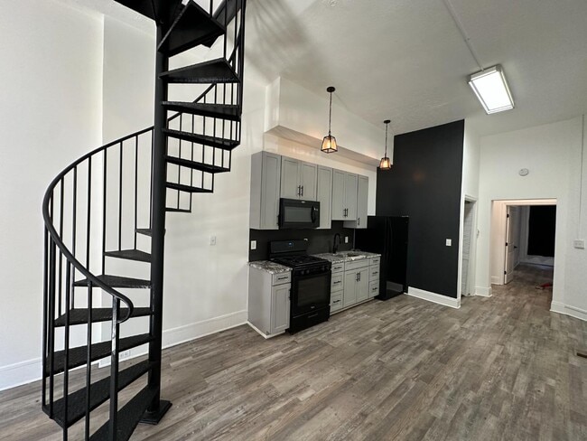 Building Photo - 1825 Madison Ave