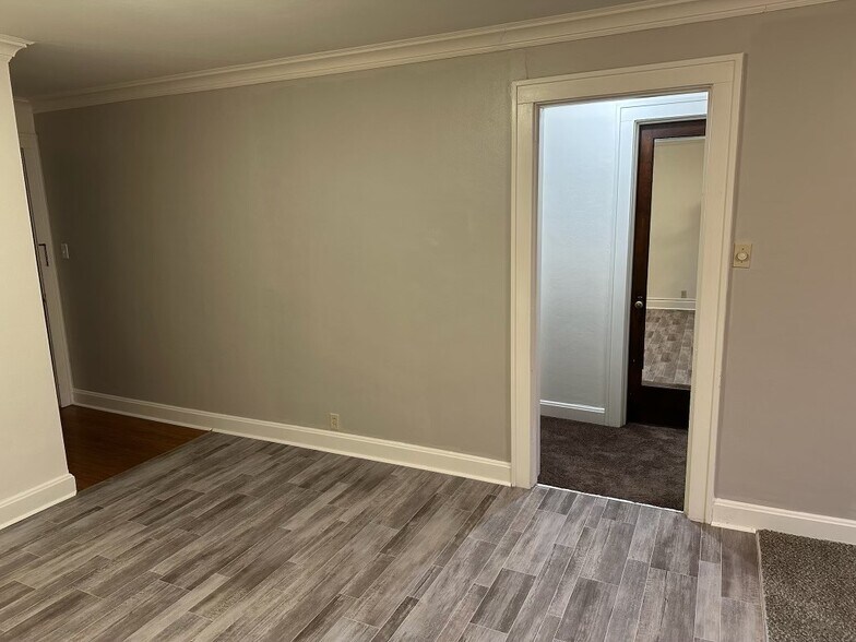 Building Photo - Tisdale Apartments