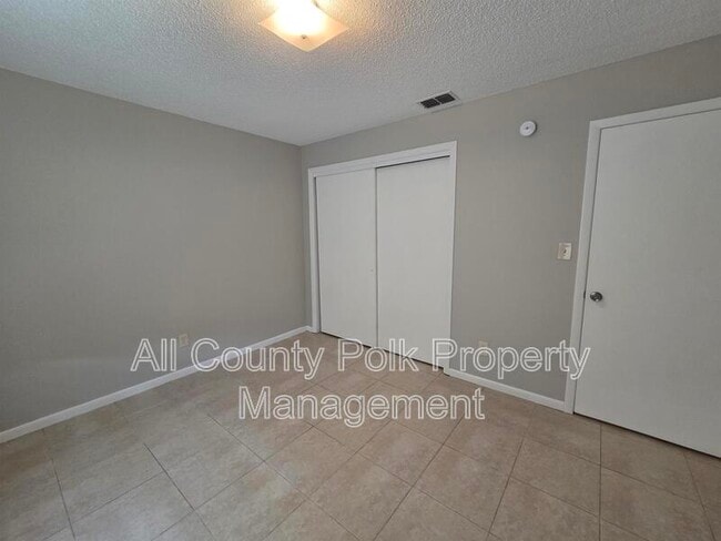 Building Photo - 4938 Malibu Ct