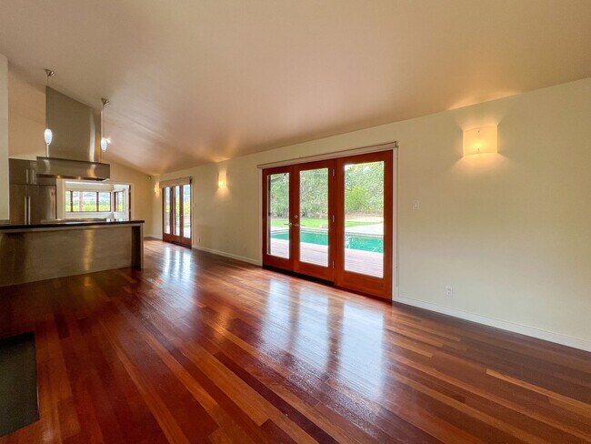 Building Photo - 1146 Ragatz Ln