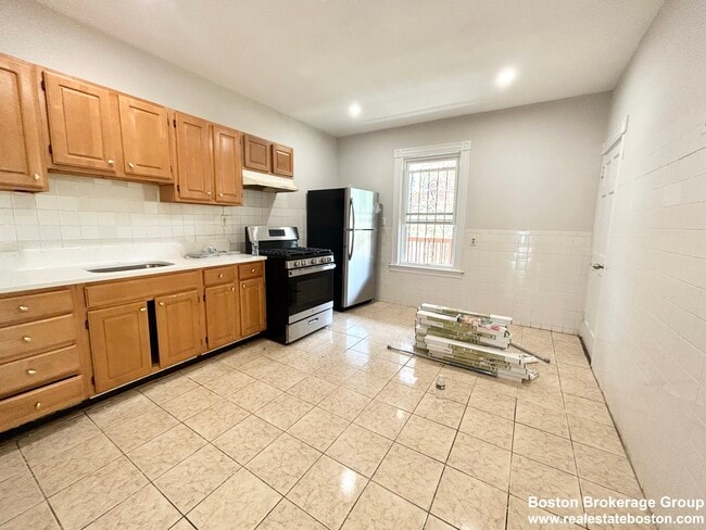 Building Photo - 22 Humphreys St