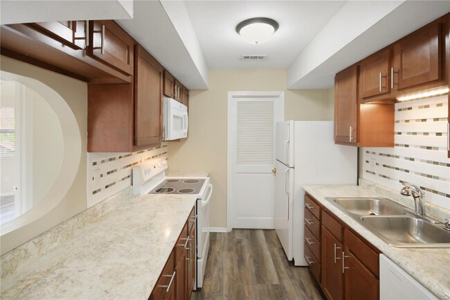 Building Photo - 237 Shirley Ridge Dr