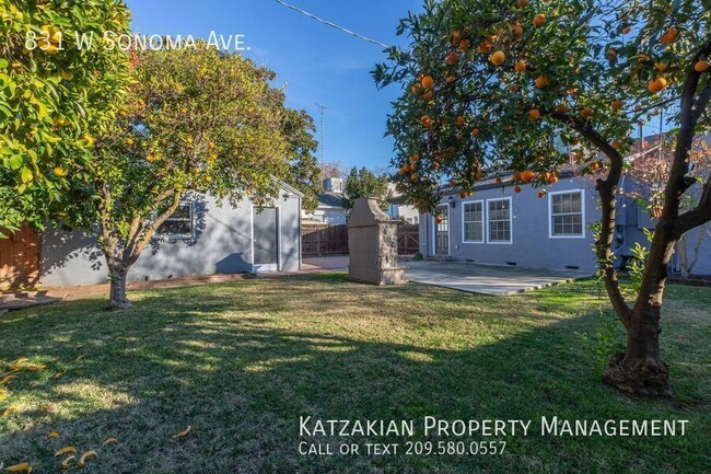 Building Photo - Classically Remodeled 3 Bedroom 2 Bath Sin...