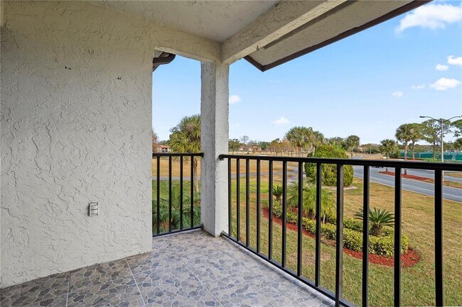 Building Photo - 6062 Willowpointe Cir