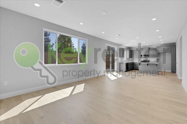 Building Photo - 1488 Westwind Wy