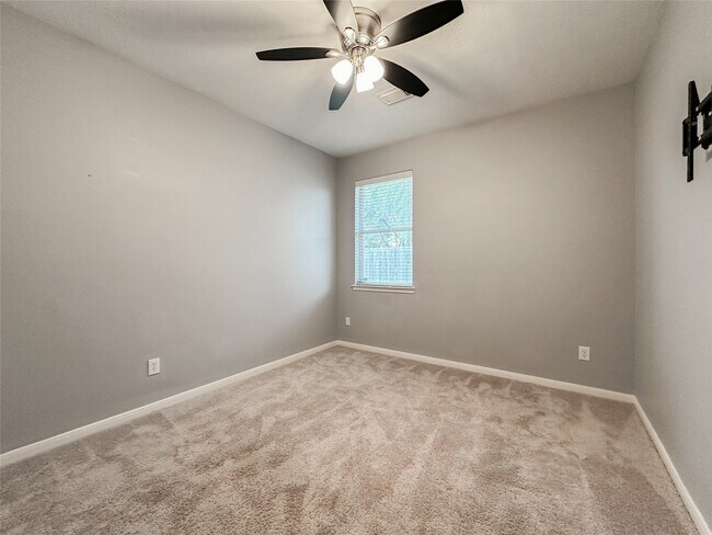 Building Photo - 6810 Summer Bridge Ln