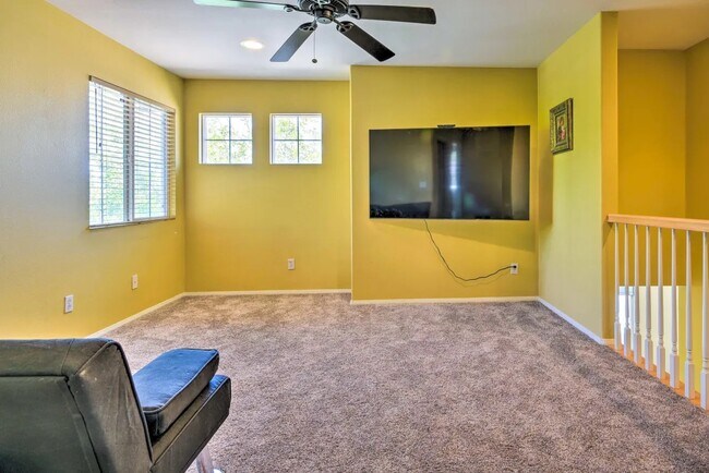 Building Photo - 26338 Oakdale Canyon Ln