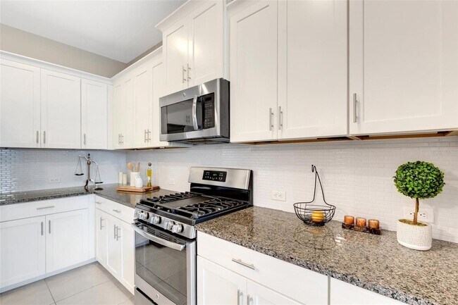 Building Photo - 6343 Positano Ct