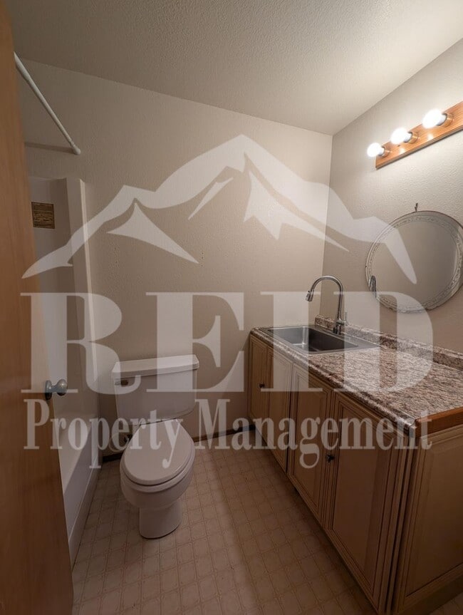 Building Photo - Utah8876