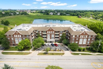 Building Photo - 77 N Quentin Rd