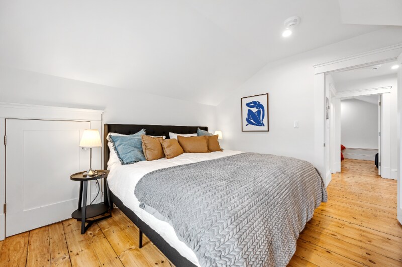 Building Photo - 30 E Main St