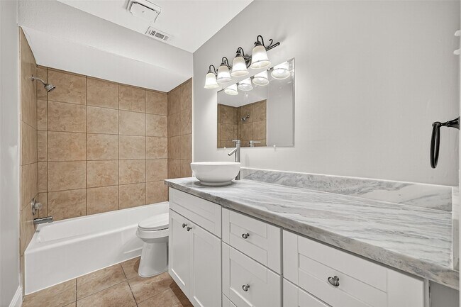 Building Photo - 14535 Misty Meadow Ln