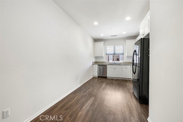 Building Photo - 596 S Casita St