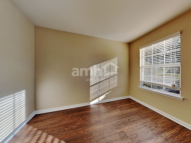 Building Photo - 412 Peach Grove Pl