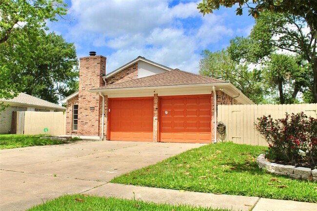 Building Photo - 22538 Market Square Ln