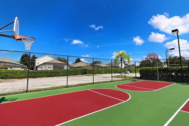 Building Photo - 2330 Silver Palm Dr