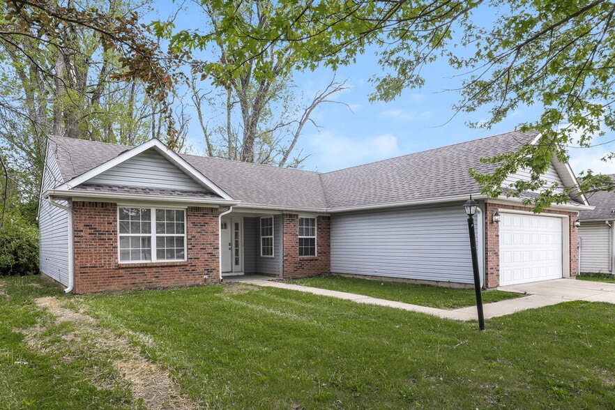 Building Photo - 1947 Mare Ave