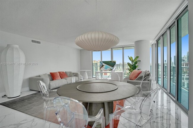 Building Photo - 330 Sunny Isles Blvd