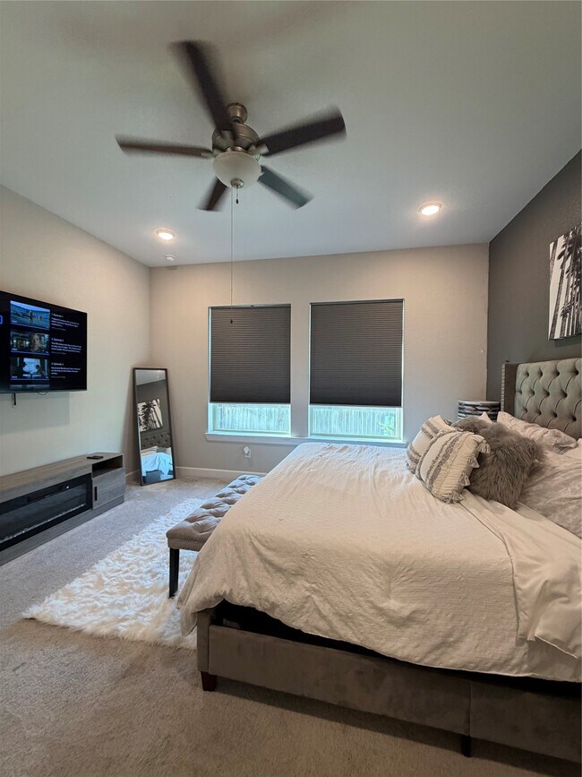Building Photo - 10719 Pleasant View Dr