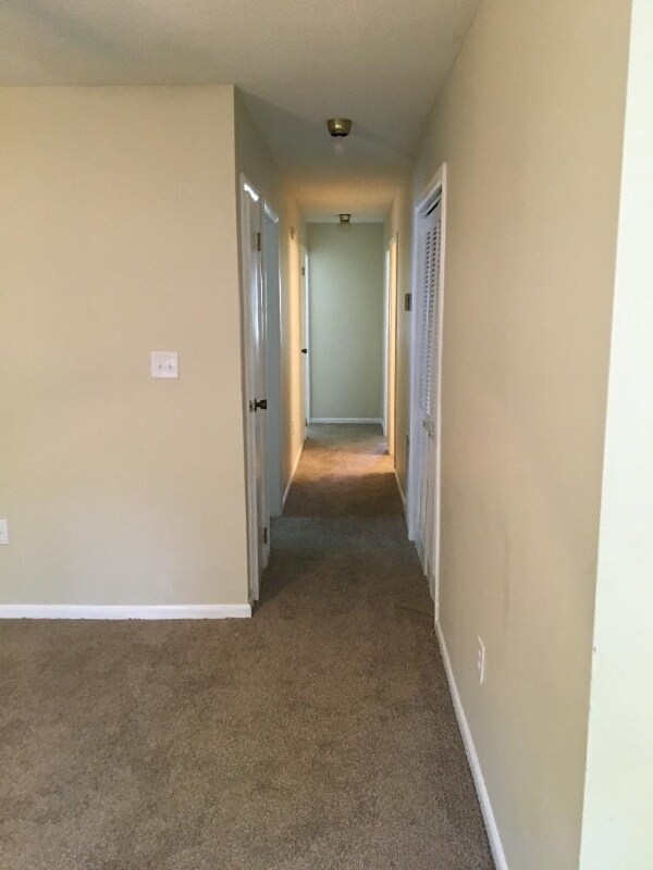 Building Photo - 917 Flythe Dr