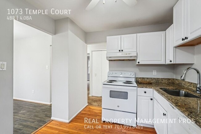 Building Photo - 1073 Temple Ct