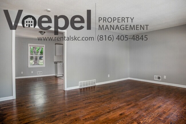 Building Photo - 3 Bedroom 1.5 Bath Fully Renovated Home