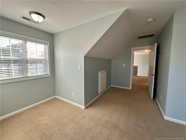 Building Photo - 512 Pecan Grove Loop