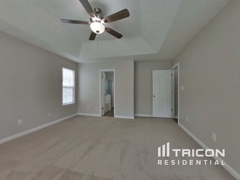 Building Photo - 6526 Revena Ct