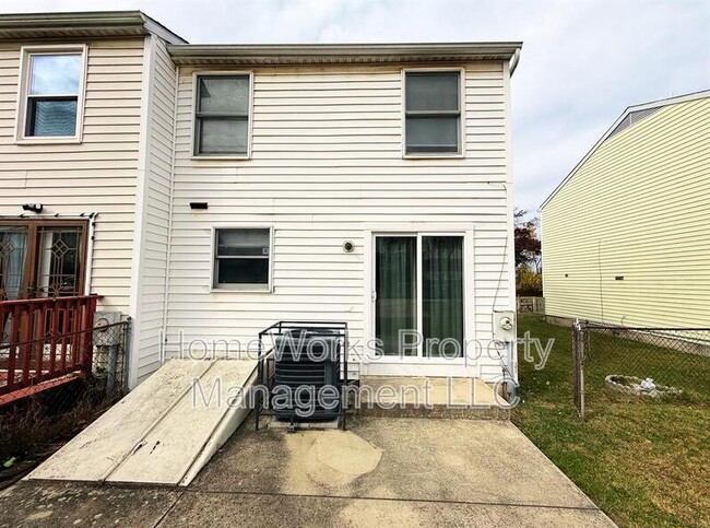 Building Photo - 2517 South Paca St