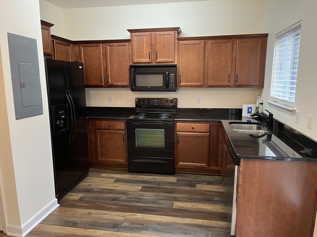 Kitchen - 3224 Lincoya Creek Dr