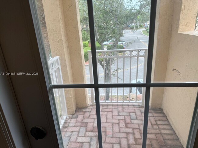 Building Photo - 650 NW 170th Terrace