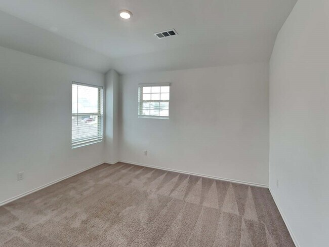 Building Photo - 18726 Faustina Way