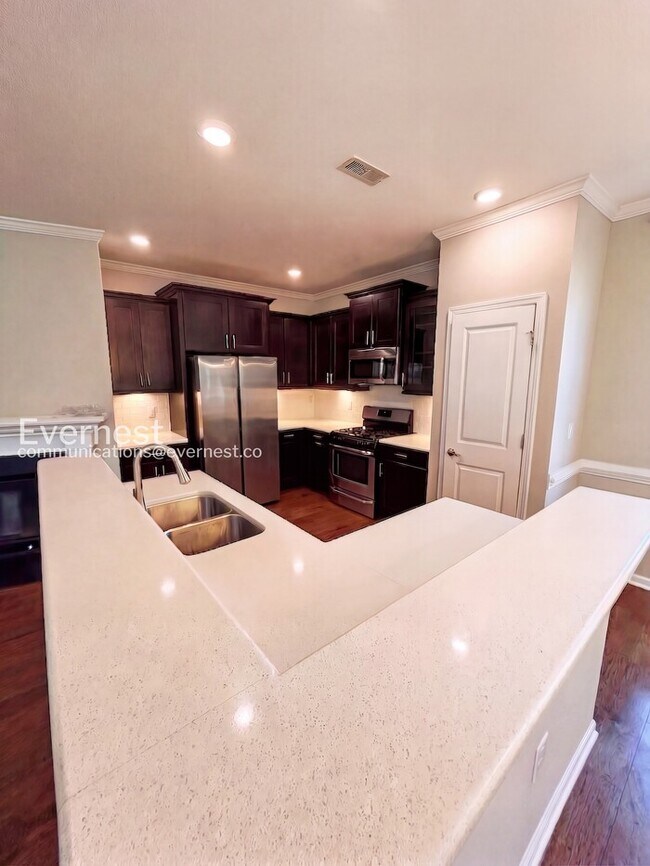 Building Photo - 2781 Milano Avenue