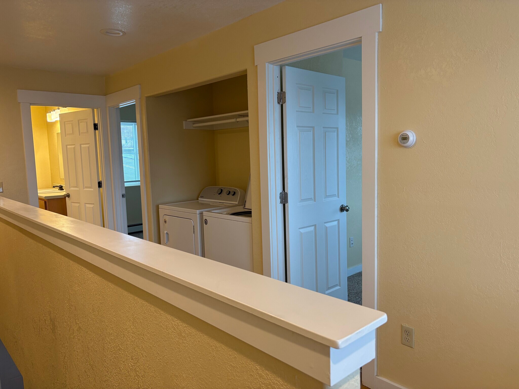 Building Photo - 421 S Washington St