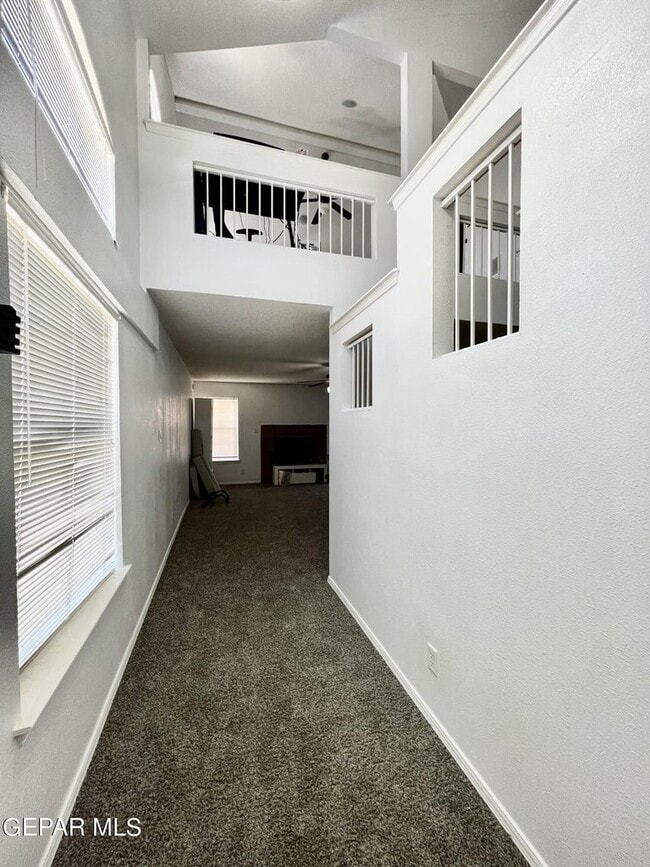 Building Photo - 12701 Francisco Paz Dr